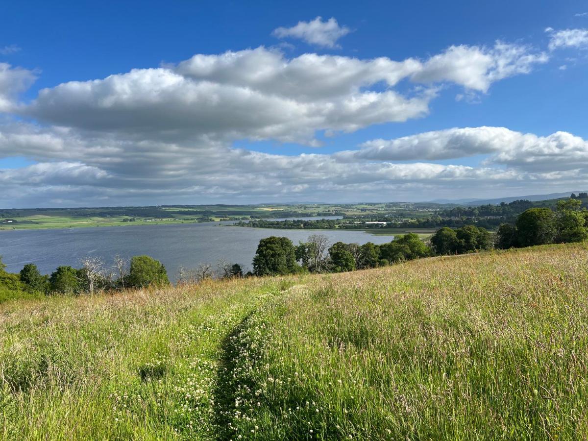 Black Isle View Apartment Dingwall Bagian luar foto